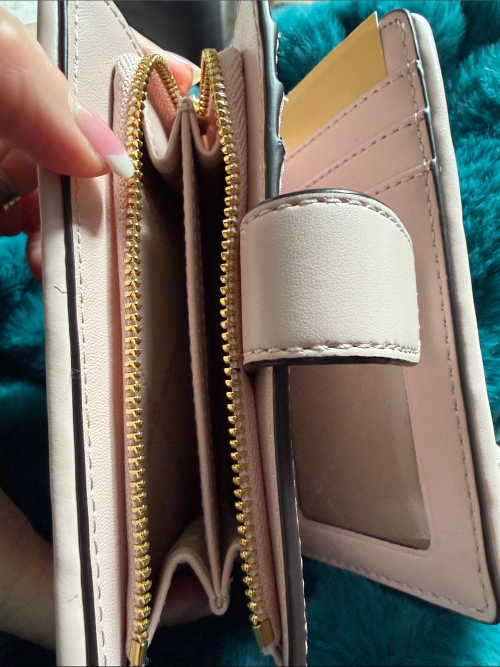 Michael Kors Light Pink Leather Wallet & ID Holder - Picture 4 of 4